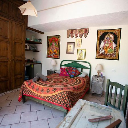 Majikal B&B - Krishna Cholula Eksteriør bilde